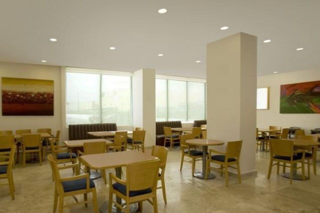 One Coatzacoalcos Forum Exterior photo