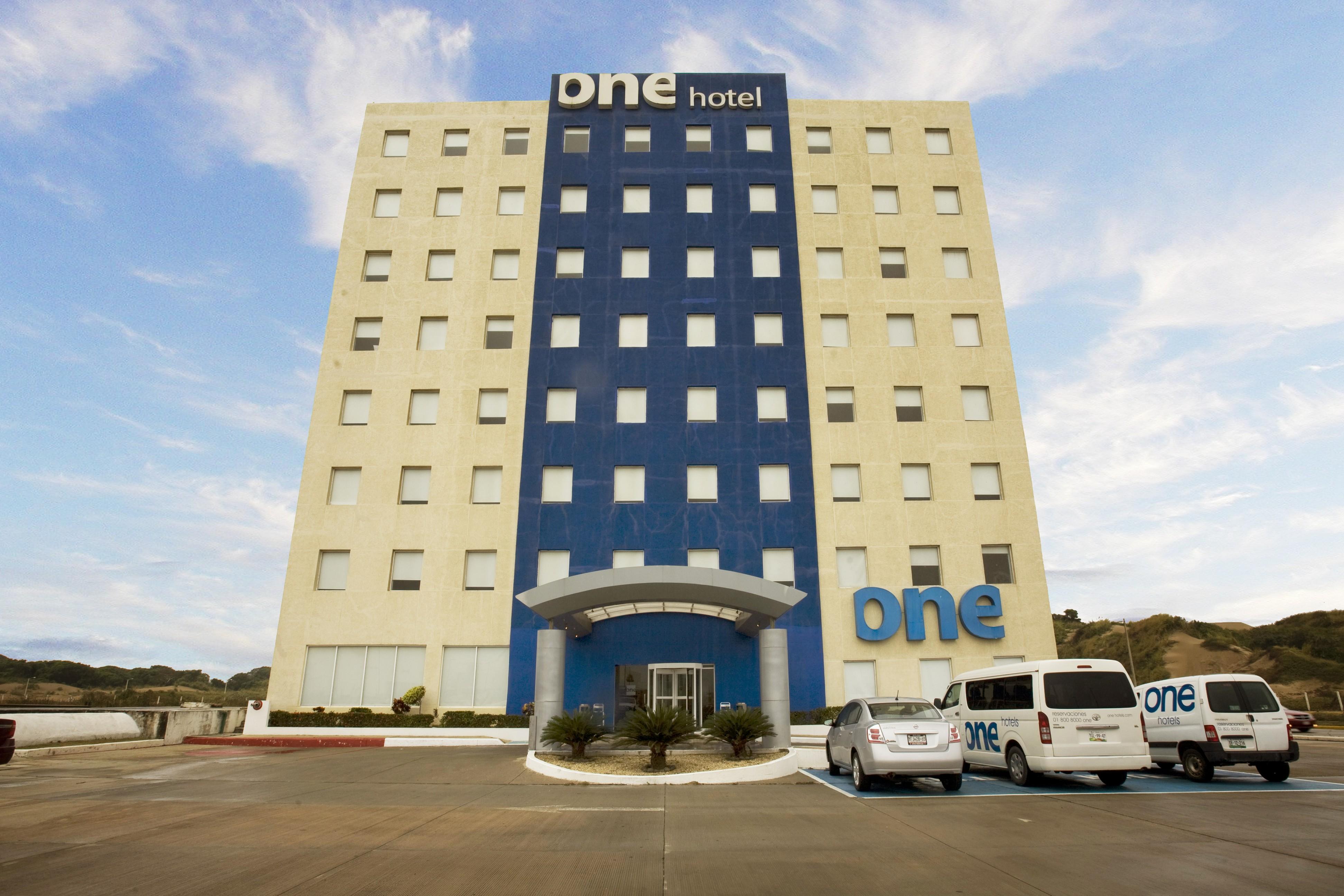 One Coatzacoalcos Forum Exterior photo